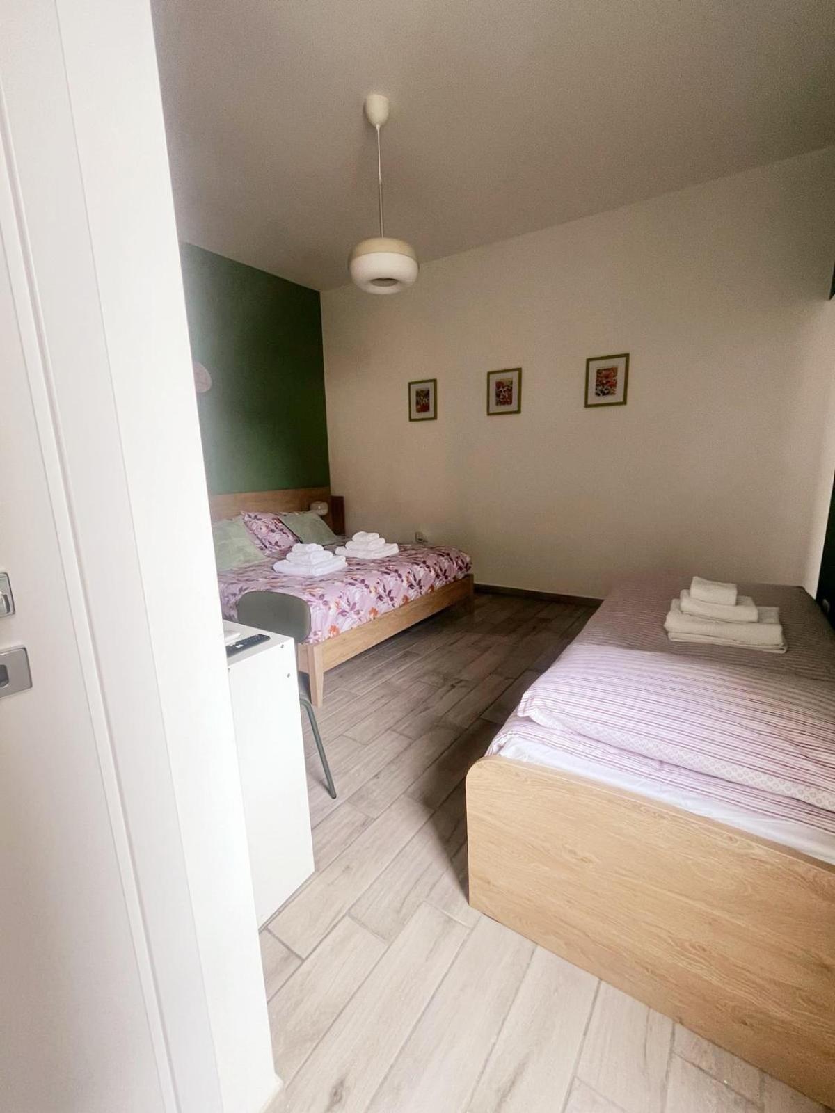 Chez Bois - Suite Apartment Capodimonte Naples Luaran gambar