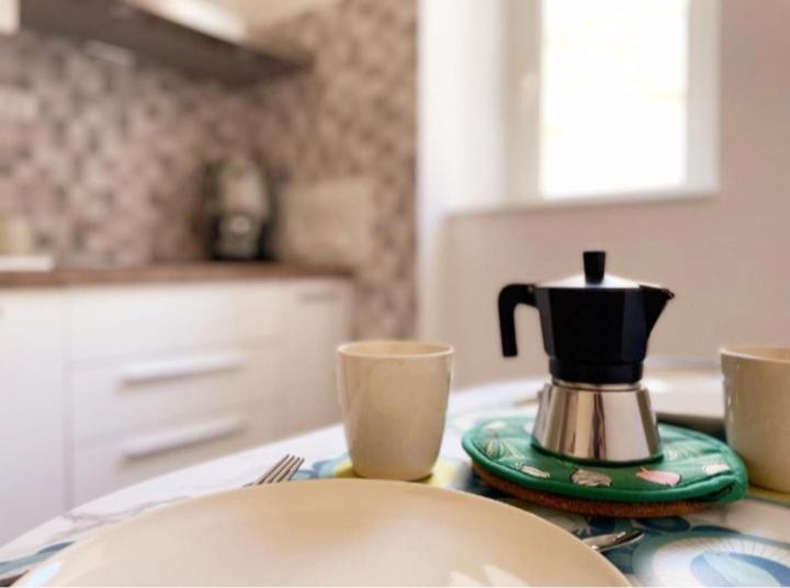 Chez Bois - Suite Apartment Capodimonte Naples Luaran gambar