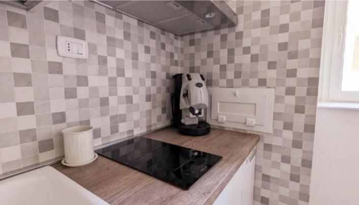 Chez Bois - Suite Apartment Capodimonte Naples Luaran gambar